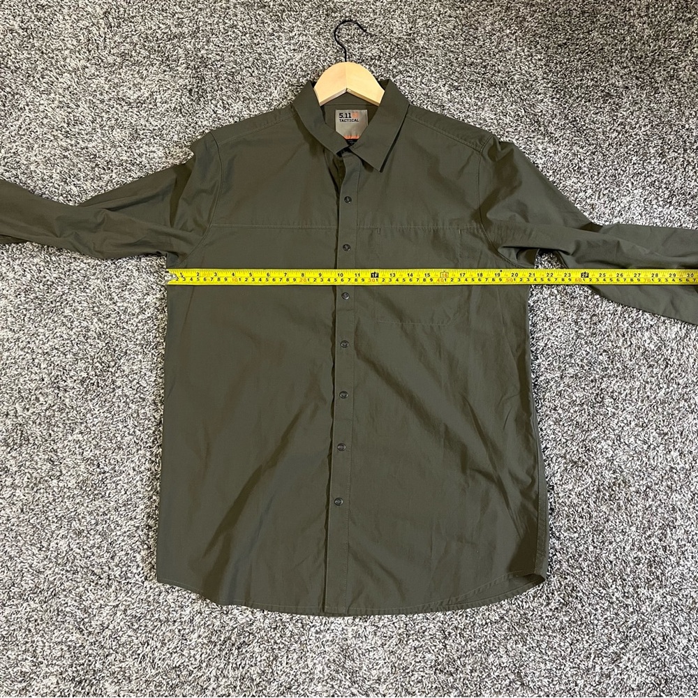 Green Button-Up Shirts - Picture 2 of 6